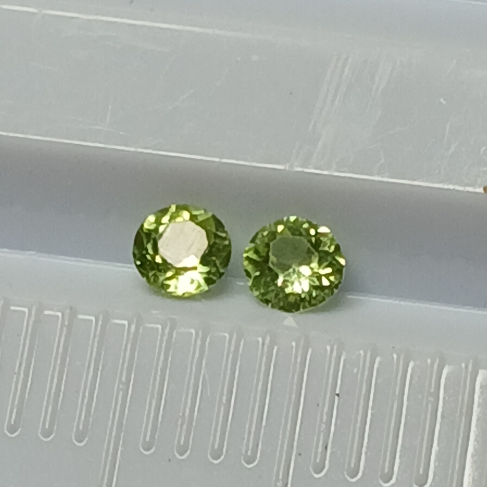 Elegant Green Peridot Gemstones 3mm